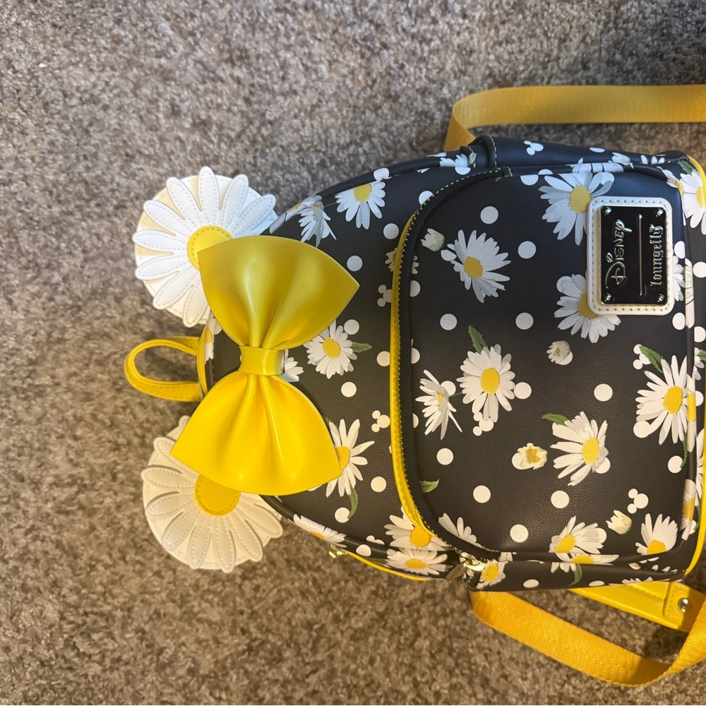 Disney Minnie Mouse Daisy Backpack